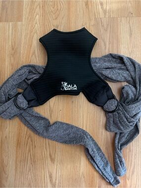 Koala Babycare Black Ring Sling with Heather Gray Wrap